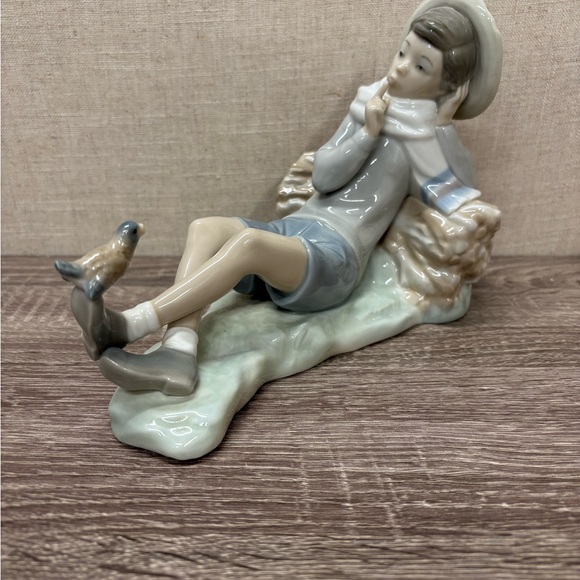 Lladro Other - Lladro Shepherd with Bird